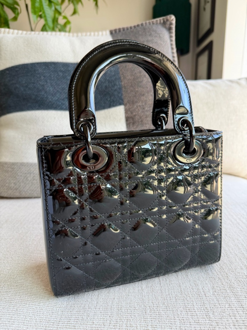 Black Patent Quilted Leather Top-Handle Bag - Picture 3 of 17